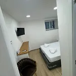 Leone House Lejlighed